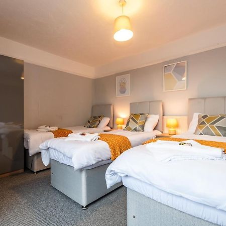 Best Price! Perfect Gunwharf Accommodation - 5 Single Beds Or Kingsize Free Parking Portsmouth Dış mekan fotoğraf