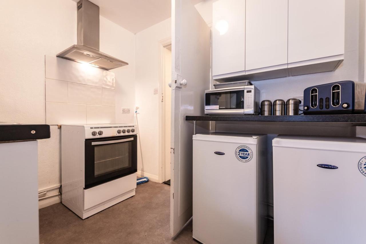 Best Price! Perfect Gunwharf Accommodation - 5 Single Beds Or Kingsize Free Parking Portsmouth Dış mekan fotoğraf