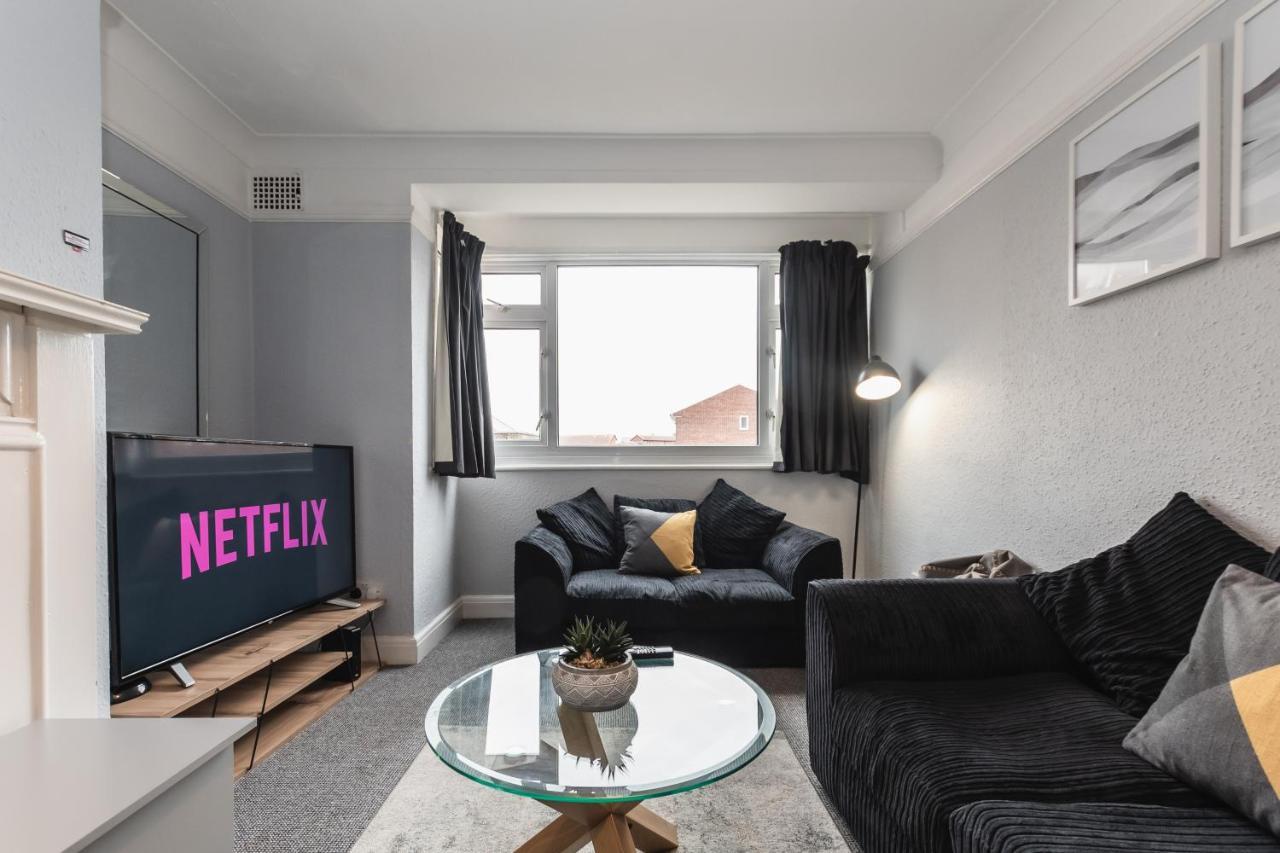 Best Price! Perfect Gunwharf Accommodation - 5 Single Beds Or Kingsize Free Parking Portsmouth Dış mekan fotoğraf