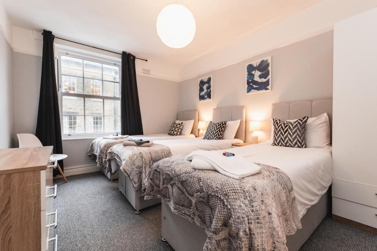 Best Price! Perfect Gunwharf Accommodation - 5 Single Beds Or Kingsize Free Parking Portsmouth Dış mekan fotoğraf