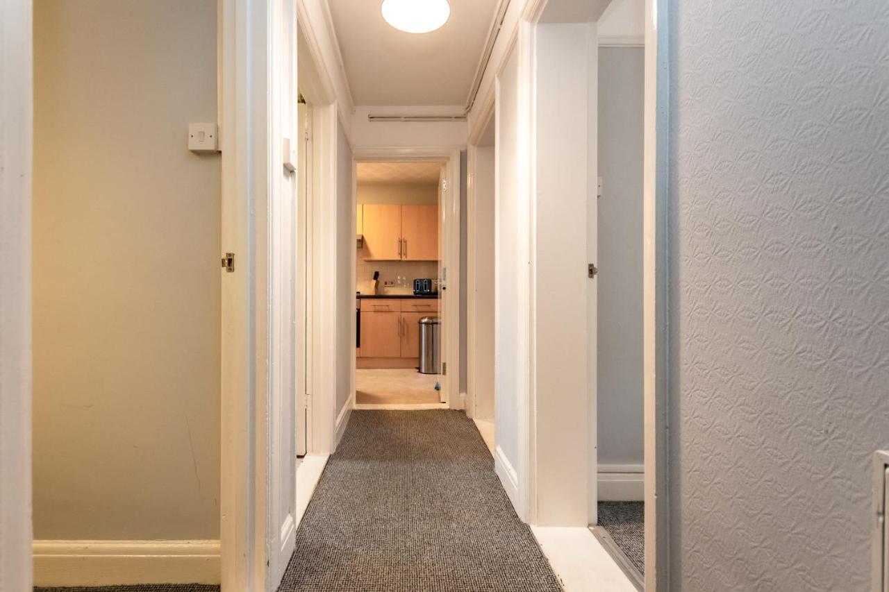 Best Price! Perfect Gunwharf Accommodation - 5 Single Beds Or Kingsize Free Parking Portsmouth Dış mekan fotoğraf